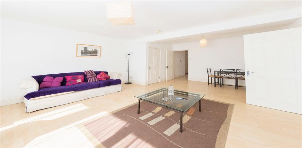 Modern House Garlinge Road, Kilburn